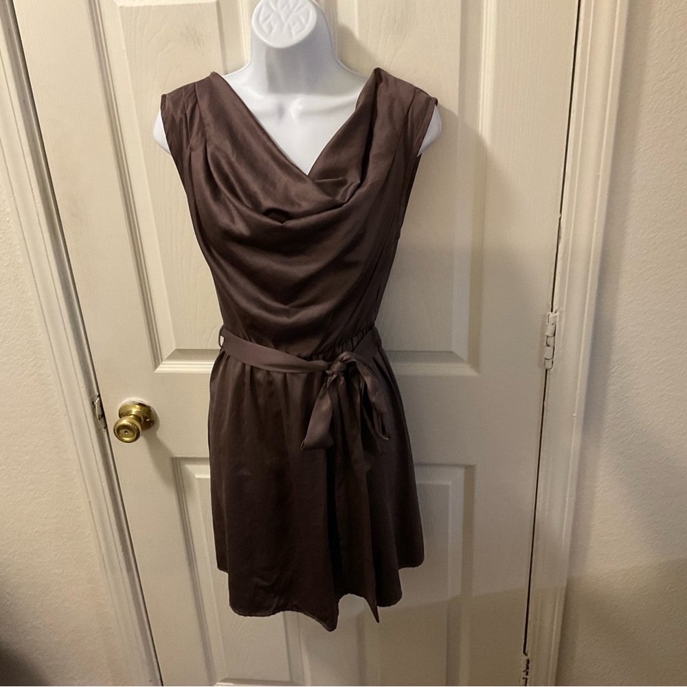 Elegant Brown Sleeveless Dress